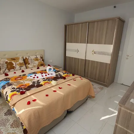 Appartement Nl, 1 B/r Angels 3 No.5